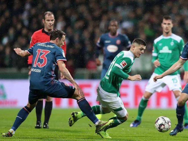 他的身体状 他的身体状