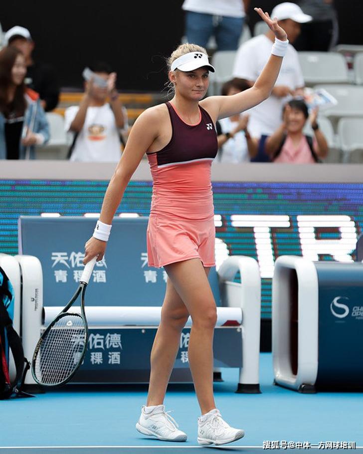 坛的观众来 坛的观众来